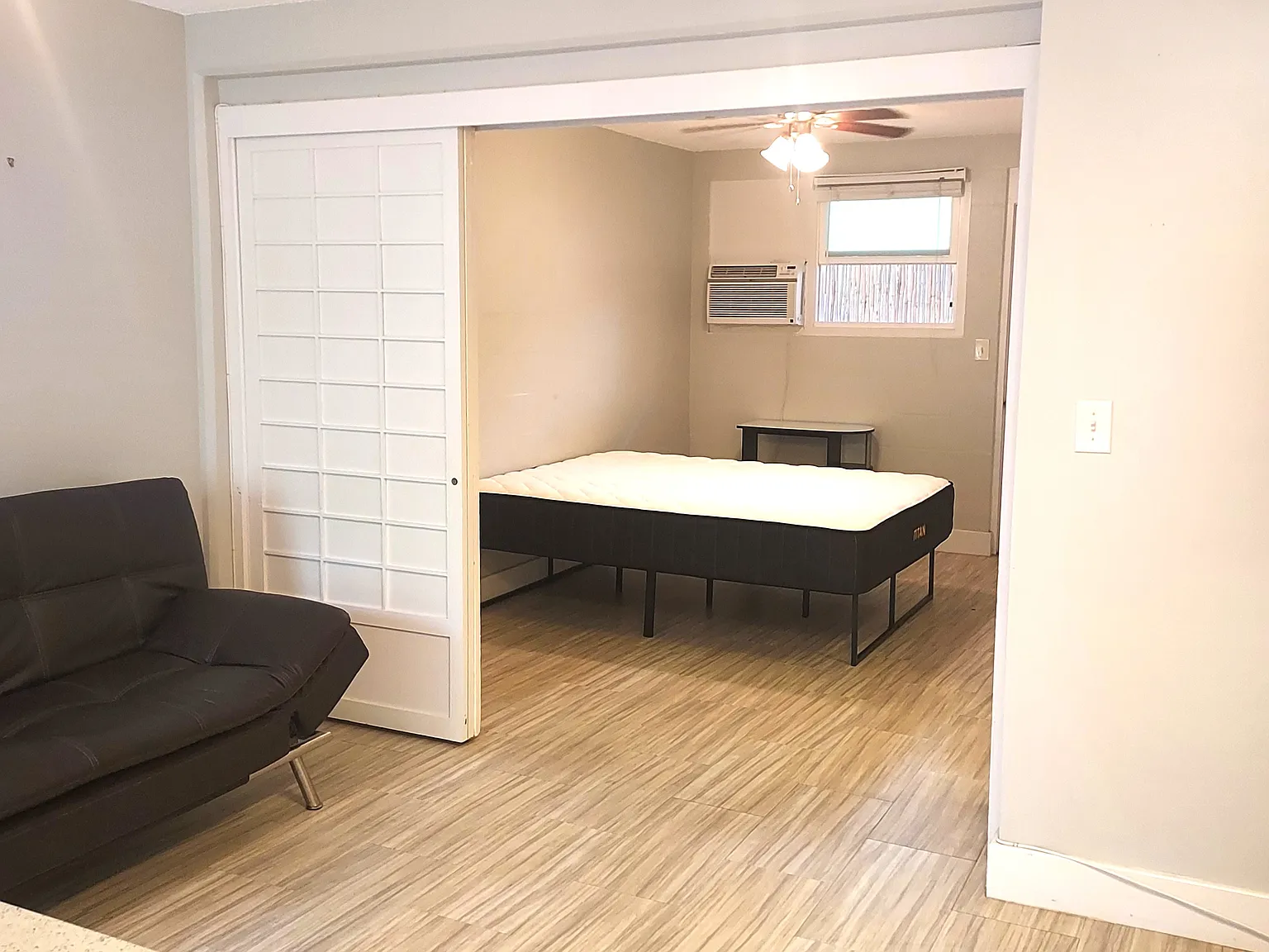 1 bed, 400 sqft, $1,600 — Photo 3