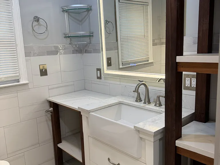 808 Berkeley St — Photo 10