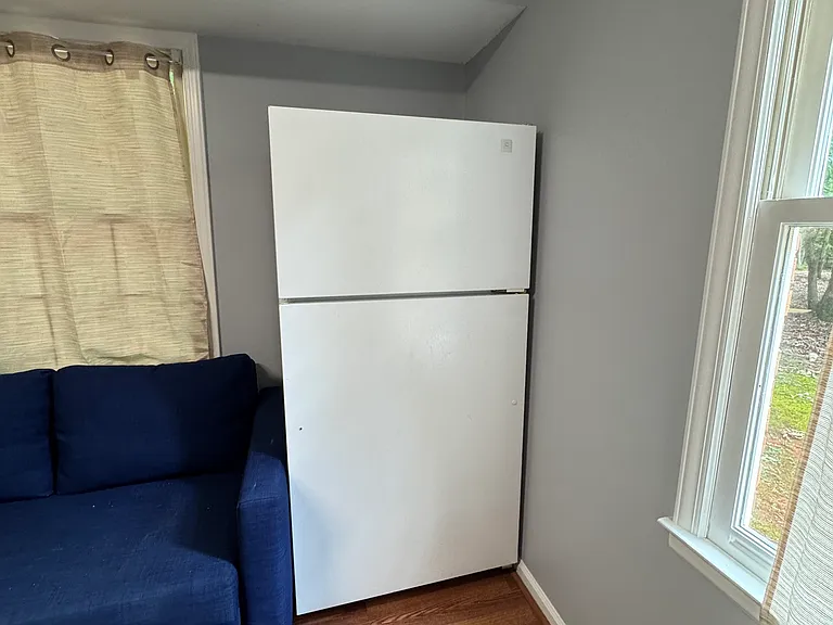 1231 Reverdy Ln #B — Photo 10