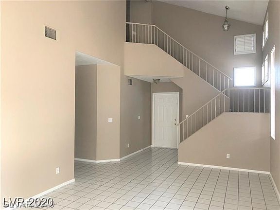 4th image of 1016 Matagorda Ln