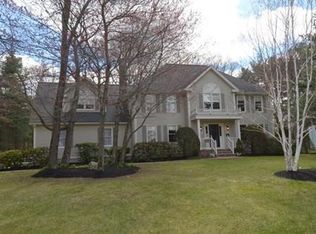24 Stoneybrook Cir, Andover, MA 01810