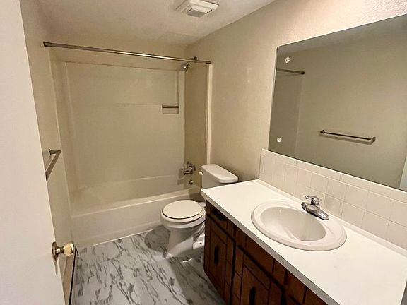 5th image of 313 N Fountain St APT 3