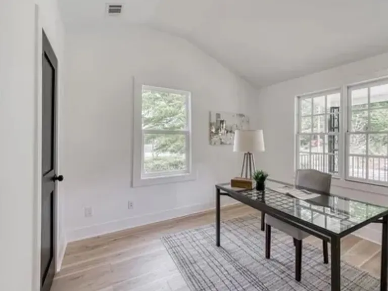 2710 Loghaven Dr NW — Photo 13