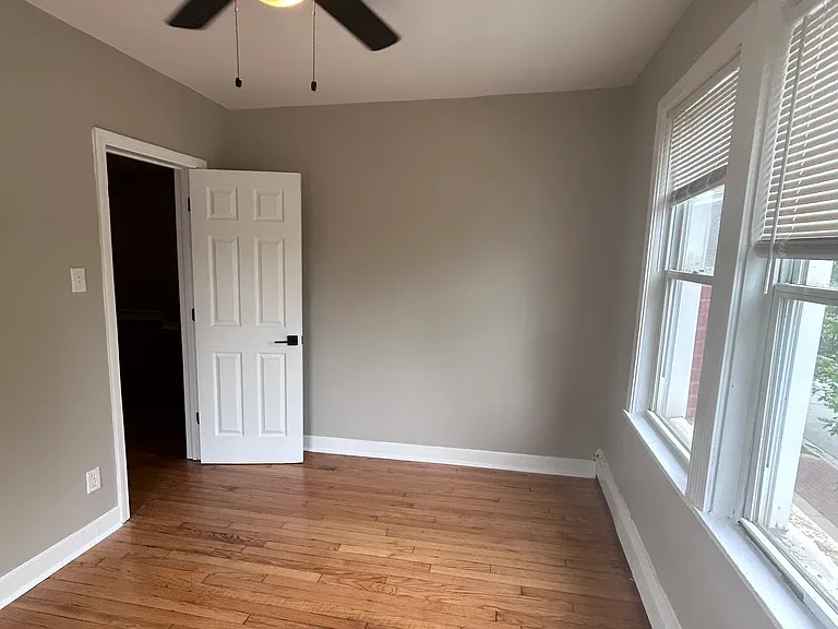 4208 Wabash Ave #2F — Photo 8
