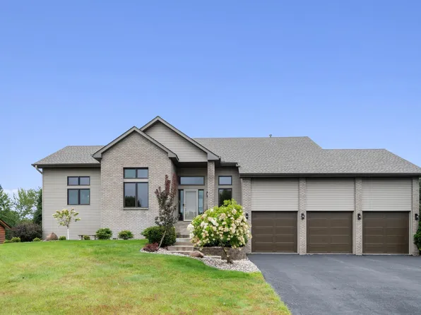 17827 Concord Ct NW, Elk River, MN 55330