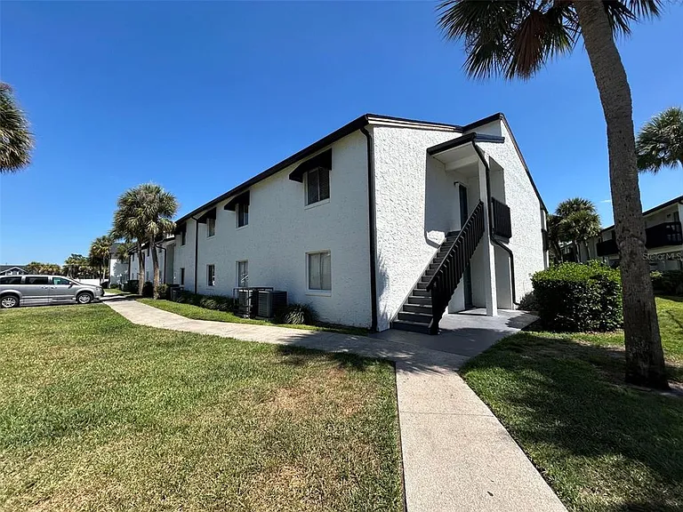 4405 S Semoran Blvd #8 — Photo 1