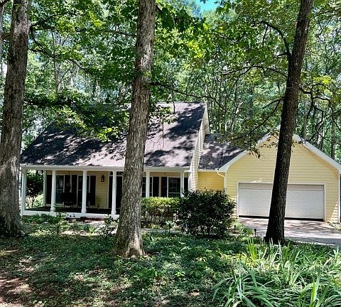 2nd image of 123 Lakeover Drive