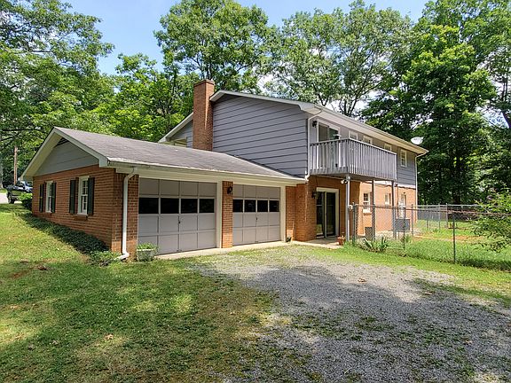 2nd image of 171 Oakdale Dr