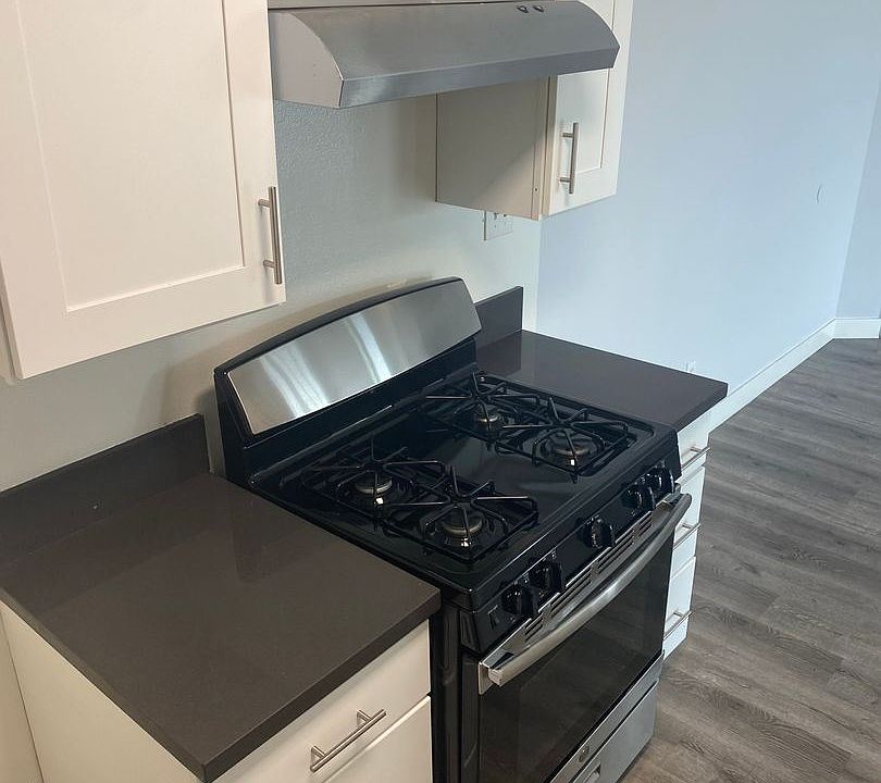 1st image of 501 S Grevillea Ave APT 8