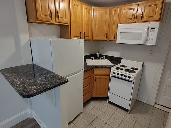 2nd image of 378 Commonwealth Ave #2