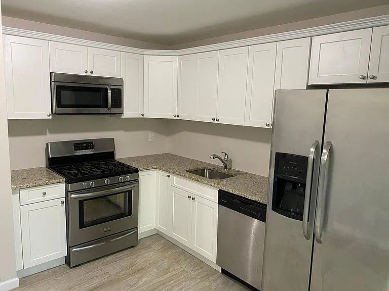 36 Renaissance Ln — Photo 12