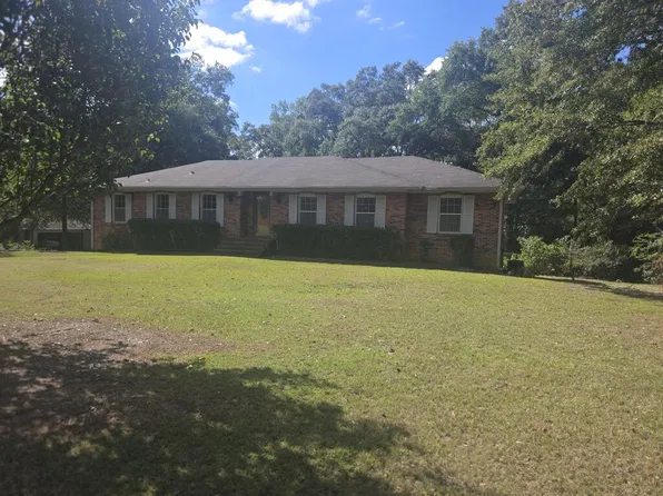 212 Marina Dr, Eufaula, AL 36027