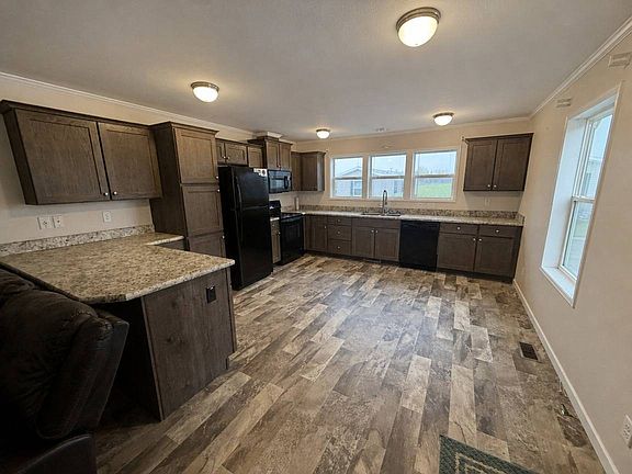 5th image of 225 Hogan St #225