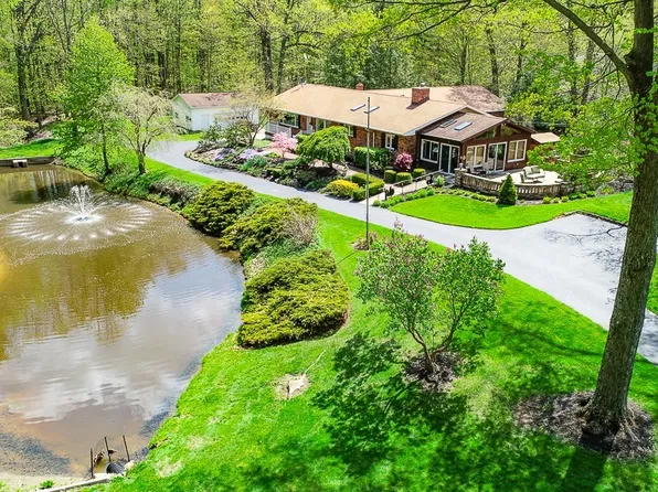 16417 Old State Rd, Middlefield, OH 44062