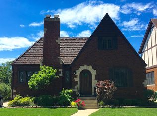 17 Columbia Ave, Park Ridge, IL 60068