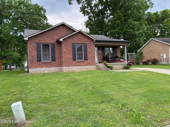 501 River Oaks Dr, Shepherdsville, KY 40165