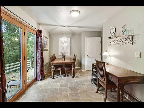 5th image of 613 Saint Martin Ct #613