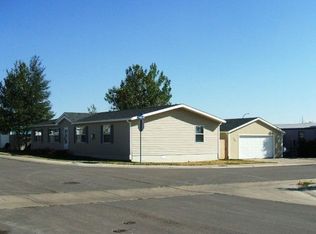 1706 Denver Ave, Gillette, WY 82716