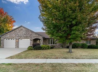 806 Florence St, Parkersburg, IA 50665