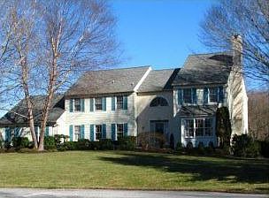 2nd image of 876 Silverwood Dr