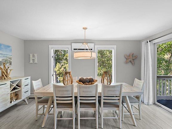 5th image of 11 Riverview Avenue UNIT 11A