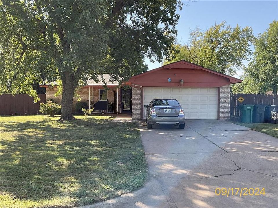 1st image of 4828 Creekwood Dr