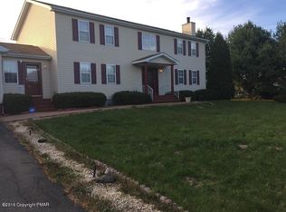 509 Martingale Dr, Stroudsburg, PA 18360