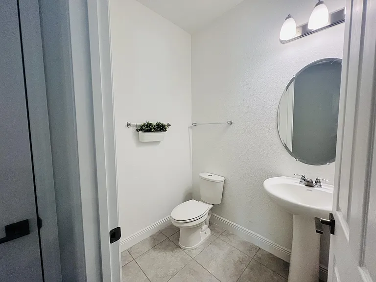 1225 Bristol Oaks Way — Photo 6