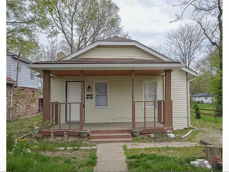 3238 Rolston Ave