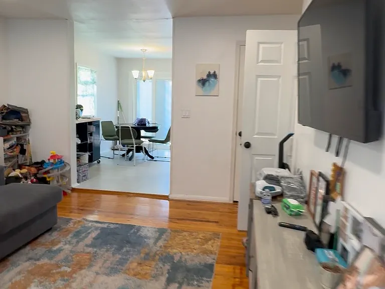 91 Thornycroft Ave #1 — Photo 2