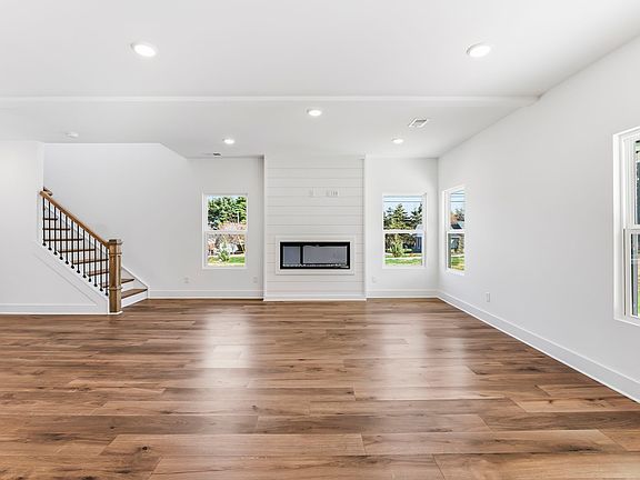 4th image of 914 Watercourse Ct Lot 6