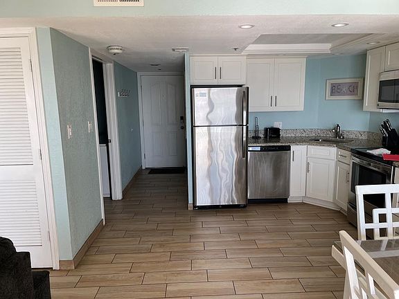 5th image of 5600 Gulf Blvd #1003