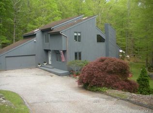 3 Banquo Brae Rd, Brookfield, CT 06804