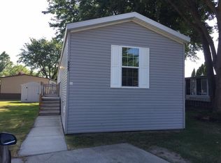 4533 Carlton Rd, Sterling Heights, MI 48310