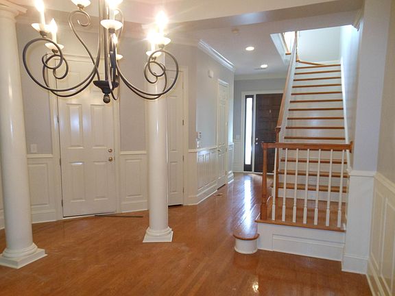 5th image of 6 Waterline Dr #6