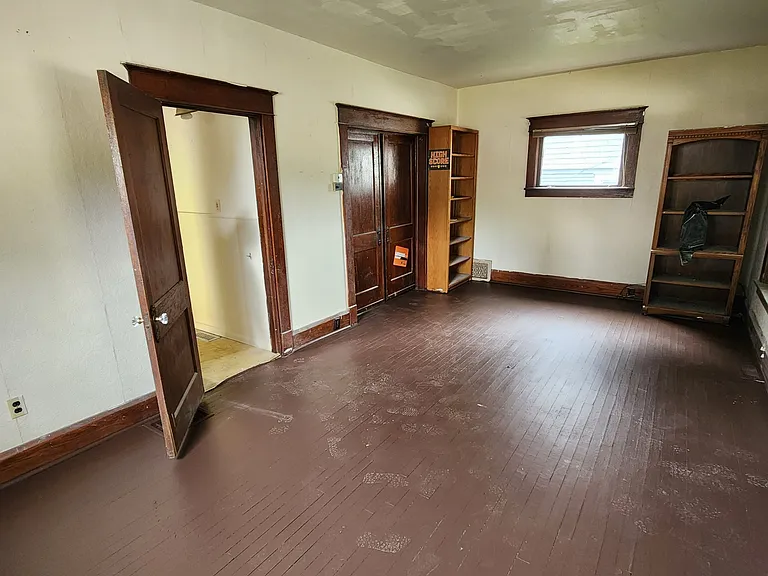 41 S Lakeview Ave — Photo 6