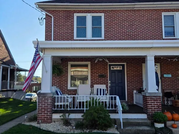 53 Spruce St, Ephrata, PA 17522