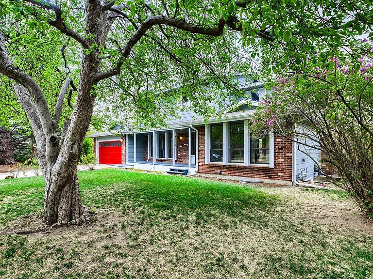 4556 Apple Way — Photo 3