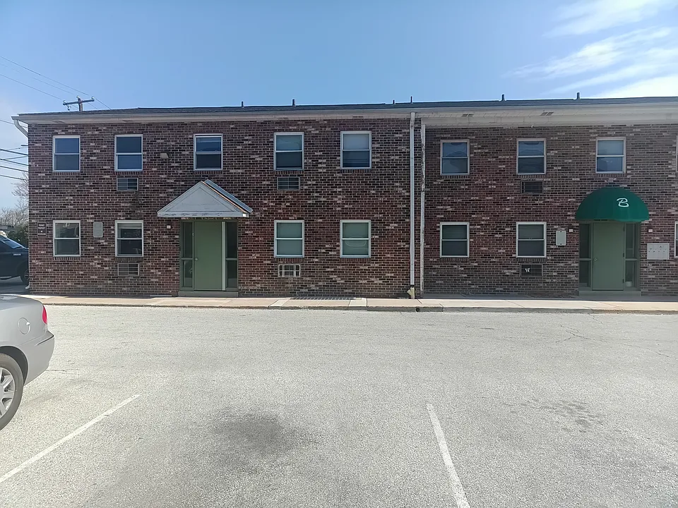 221 S Chester Pike #D15
