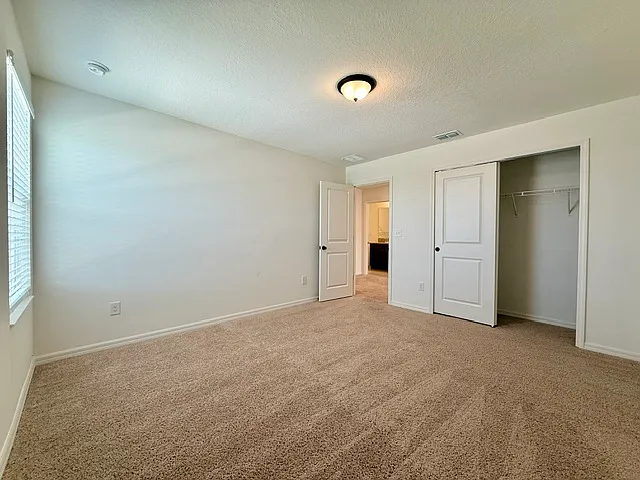 9544 Sandy Bluffs Cir — Photo 10