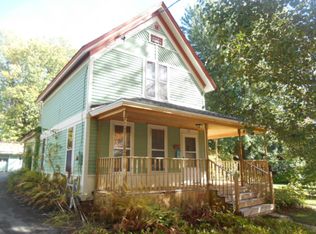 35 Waverly St, Potsdam, NY 13676