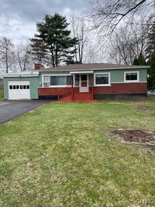 114 Pembrook Dr, Syracuse, NY, 13205