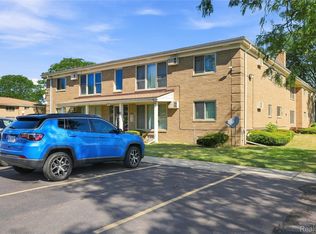 26309 W Seven Mile Rd #D-219, Redford, MI 48240