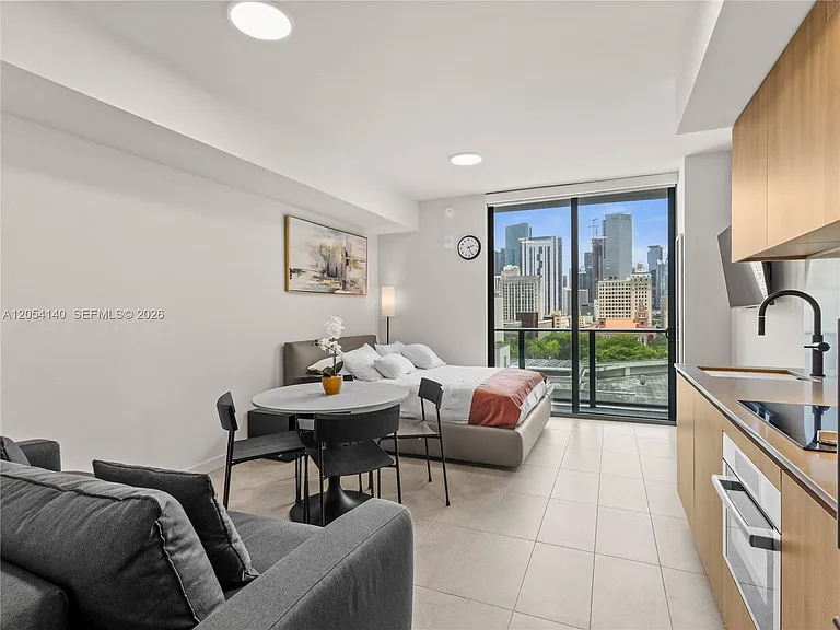 121 NE 5th St #901B — Photo 13
