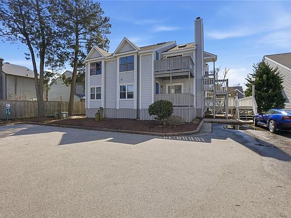 2nd image of 2410 Loran Ct