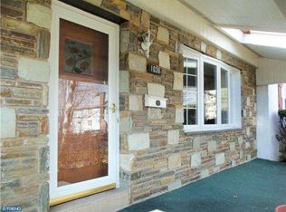 1026 Arbuta Rd, Abington, PA 19001