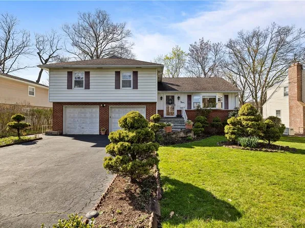 37 Hillcrest Road, Suffern, NY 10901