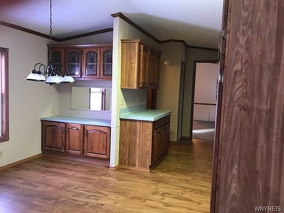 4th image of 1083 Northwood Dr