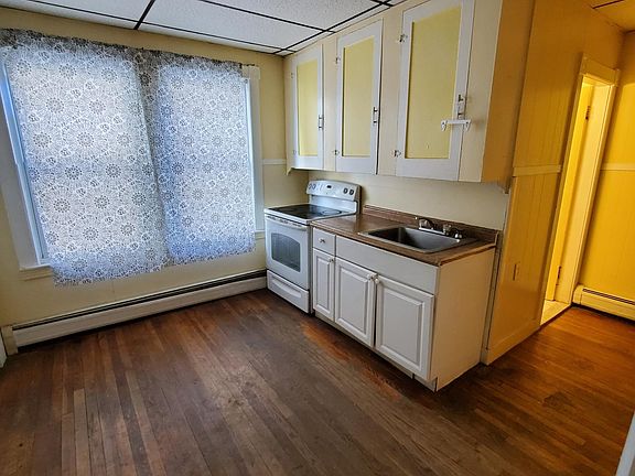 4th image of 100 Westford St #2