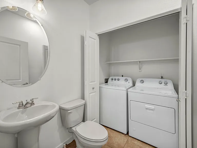 545 Gloria May Ln — Photo 32